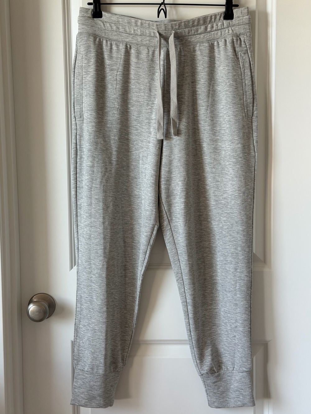 Fabletics Light Gray Cozy Jogger Pants - L